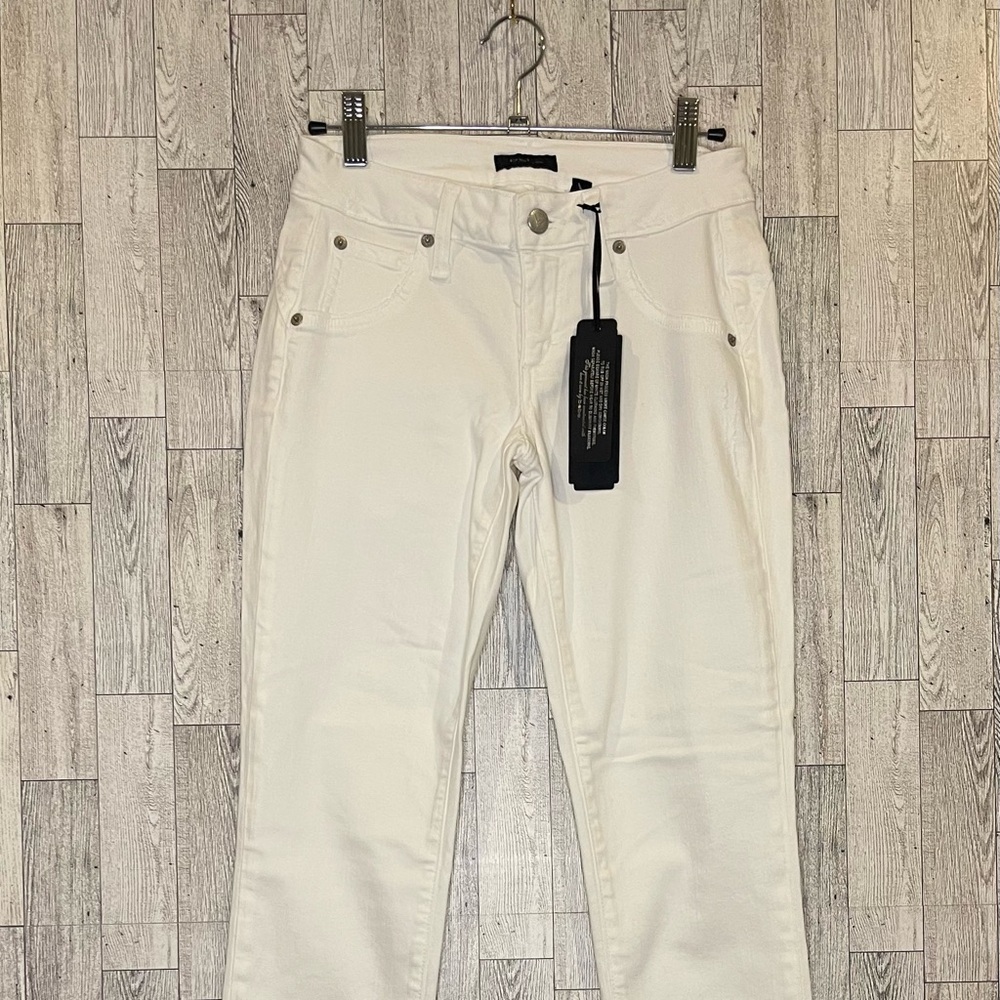 Bebe winter white jeans NWT
